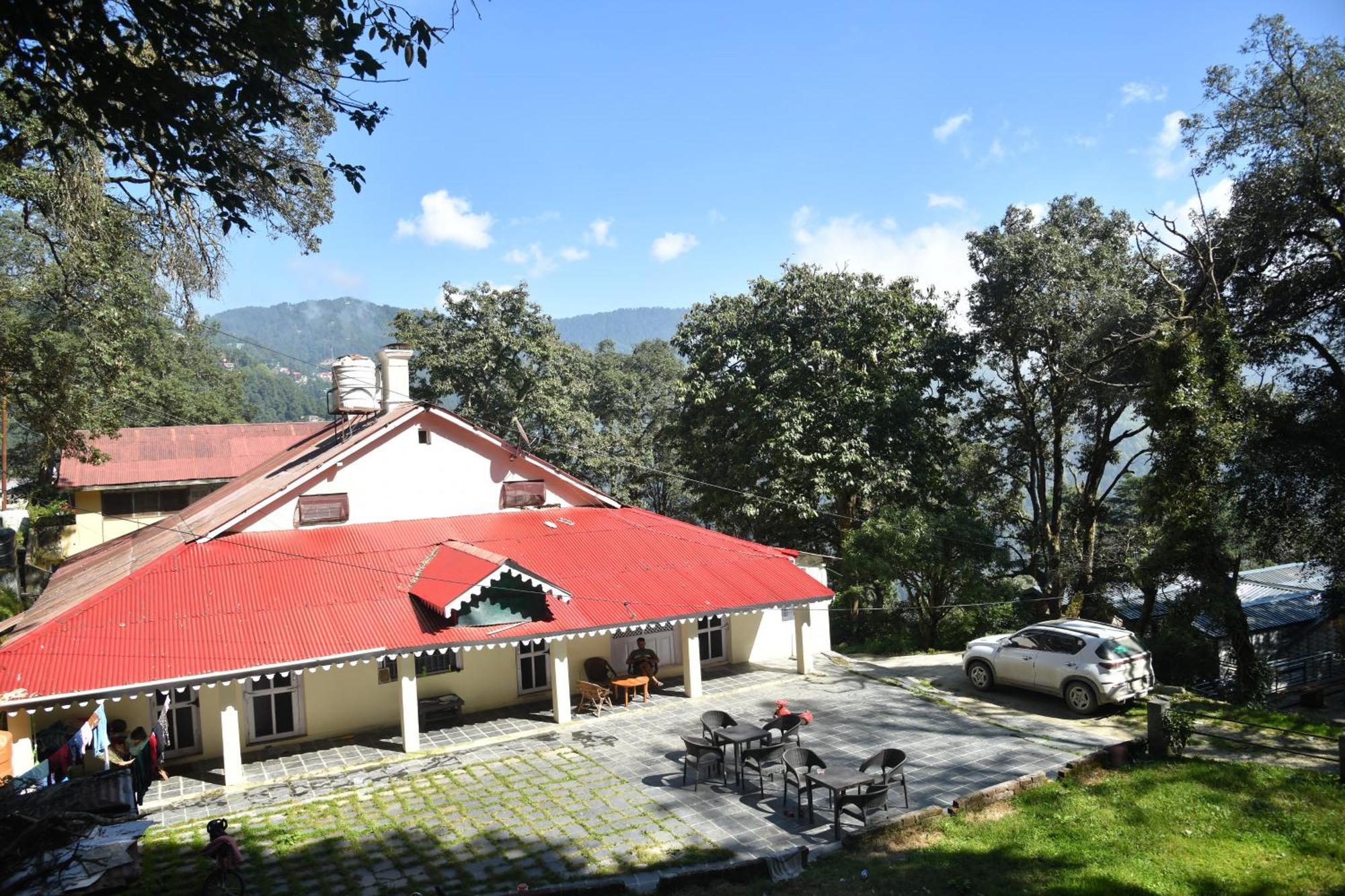 Dingle House , A Heritage House Далхаузи Экстерьер фото
